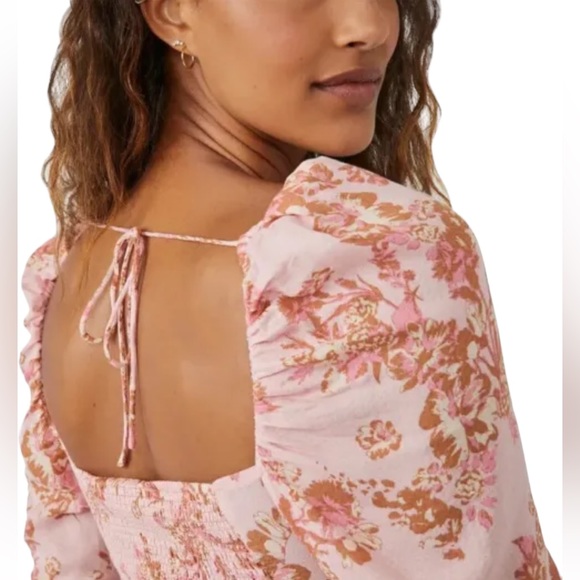 NWT Free People Hilary Printed Top Floral Smocked Size Small - Picture 3 of 13